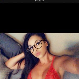 Meet your Posher, Sirena